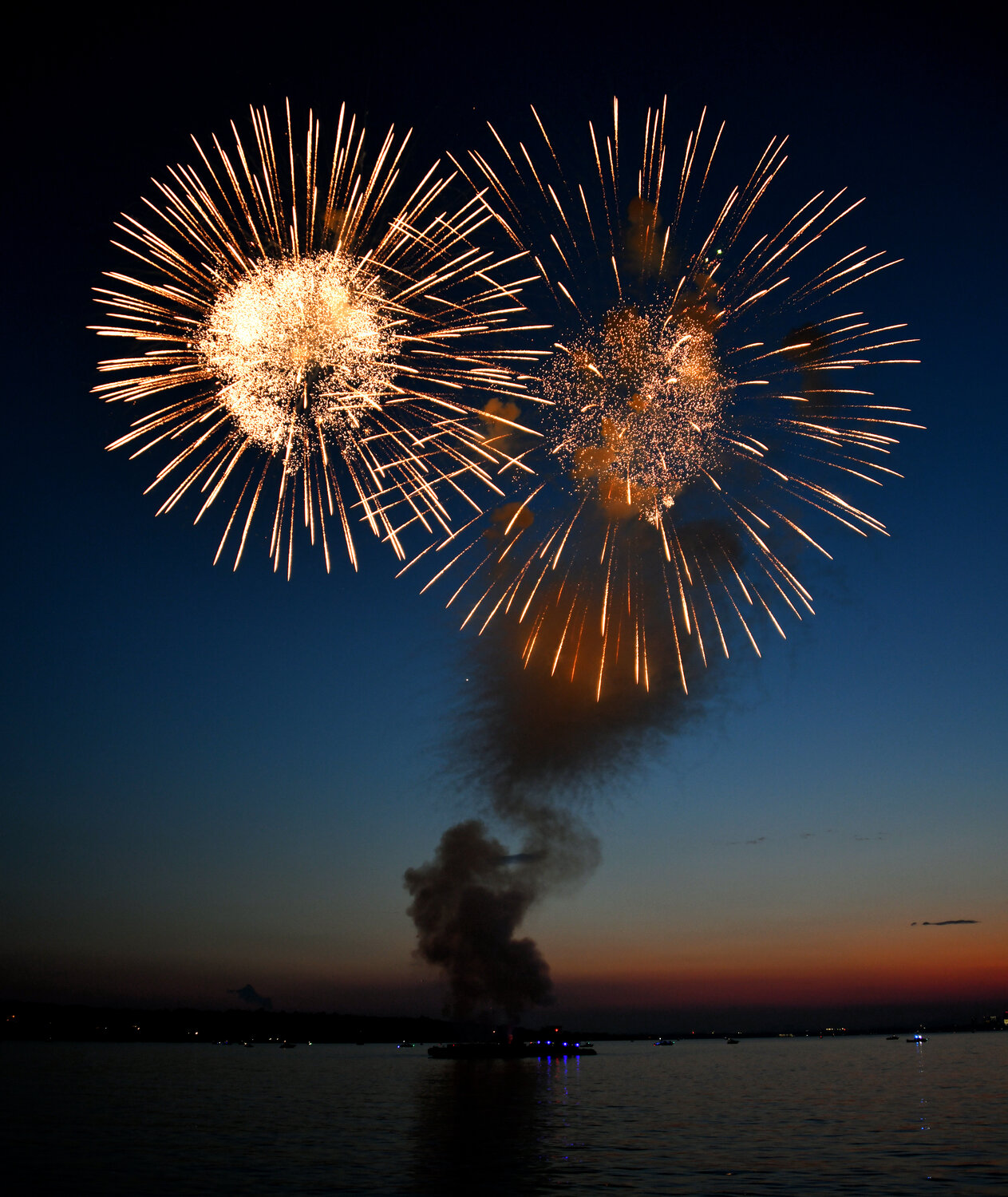 Magical fireworks display at Memorial Park Herald Community